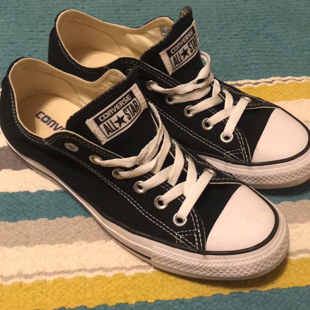 Black converse. Perfect shape ! Size 9
